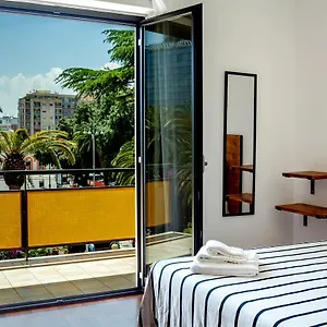 3* לינה וארוחת בוקר Travel